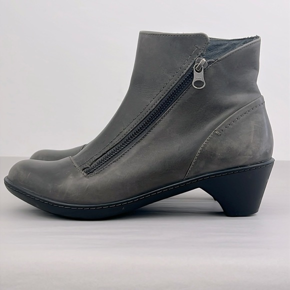Dansko Shoes - Dansko Billie Grey Ankle Boots Soft Leather Burnished Nappa Grey Womens SZ 8.5 9